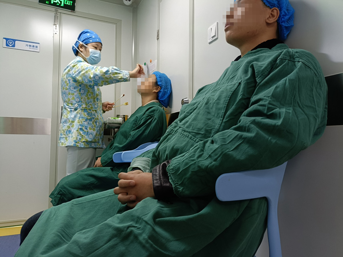 300度近視拖到900度近視，近視手術(shù)是什么感受？